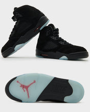 Load image into Gallery viewer, Jordan 5 "Halloween"