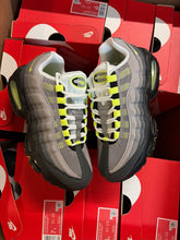 Load image into Gallery viewer, Air max 95 Big Bubble "Neon"